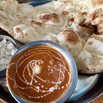 ニュー チャンダニ - ランチメニュー　H バターチキン　ナン&カレーセット