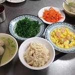 梁記嘉義鶏肉飯 - 