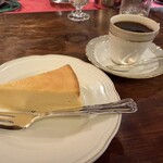 カフェ・アンセーニュ・ダングル - 