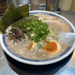 熟成豚骨 箕輪家 中野本店 - 
