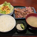 天狗屋 - 牛ステーキ定食♪