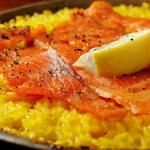 Smoked salmon paella (from 2 people)