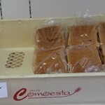 越智製パン - 店内棚　食パン