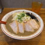 煮干中華そば専門 煮干丸 - 料理写真: