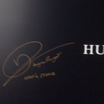 HUGO & VICTOR - 2015年1月　サロン・デュ・ショコラ大阪催事LUCUAにて　シェフのサインが、壁に！！！