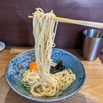 メヂカそば 吟魚 - 麵リフト