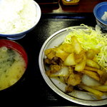 横浜港湾飲食企業組合大棧橋食堂 - 豚生姜焼き定食です