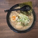トンマル - TON MARU ラーメン 930円　＋味玉 120円