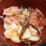 たいこ茶屋 - 海鮮風に食べてみました。生姜や山葵もしっかり具に乗せました