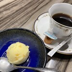 肉料理 ARITA - パイナップルアイス　コーヒー