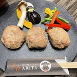 肉料理 ARITA - 小さなハンバーグ３個　焼き野菜