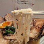 焼豚ラーメン 三條 - リフト