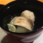 麻布六角 - 椀物：松茸と冬瓜