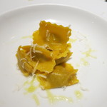 オステリア・オリエーラ - アニョロッティ・ダル・プリン　鴨、ポルチーニ