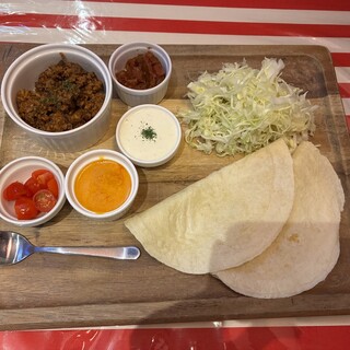 ALOHAcafe HONMOKU since1976_0