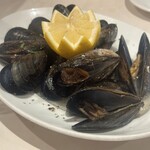 アズーリ - ムール貝の胡椒蒸し