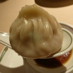 中国飯店 - 小龍包はBIGサイズ
