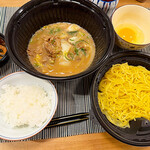 吉野家 - 料理写真:「牛肉玉ラーメン鍋(とんこつ)」(現在は終売しています)