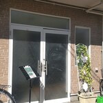 CAFE BAMBOO - 入口です、靴のまま入店していいです