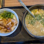 カルビ丼とスン豆腐専門店 韓丼 - 料理写真:デジカルビ丼小＆白海鮮スン豆腐