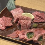 YAKINIKUEN 忍鬨 大阪梅田店 - 
