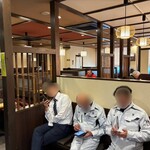 生そば あずま - ランチ時は順番待ち
