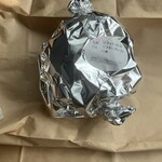 淡路島バーガー - 淡路島バーガーＲ＋チェダーチーズトッピング。