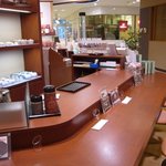 なつめ - カウンターだけの店内