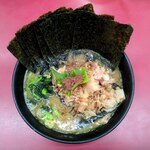ラーメン 杉田家 - ラーメン並半麺海苔950円+和風130円