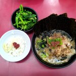 ラーメン 杉田家 - ラーメン並半麺海苔950円＋ライス小140円＋和風130円＋生ほうれん草220円