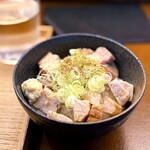 銀座 八五 - 肉ごはん500円