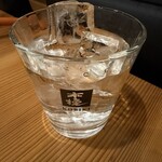 牛もつ鍋 川端 - 雲海酒造 日向木挽 黒 ロック