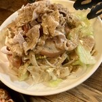 たこ焼酒場 しん家 - サラダ（取り分けた分）