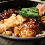 串若 - 焼き鳥丼 830円。