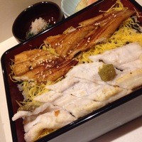 室町 三谷屋 - 穴子二色重　アップ
