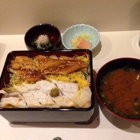 室町 三谷屋 - 穴子二色重1500円（税込）