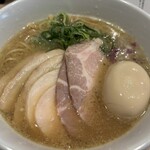 中華そば みかわ - 料理写真:特製はまぐり鶏白湯そば