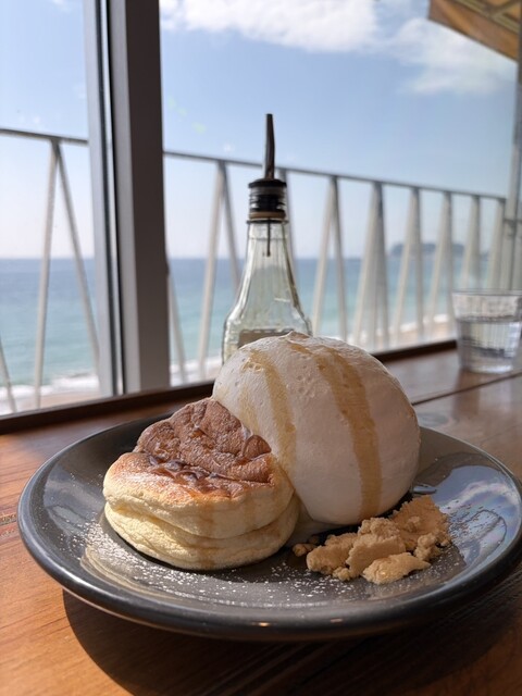 ESPRESSO D WORKS 七里ヶ浜店 （エスプレッソ ディー ワークス