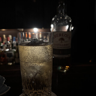 バー ジャダ