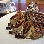 Cafe huehue tenango - みんな大好き！チョコバナナワッフル