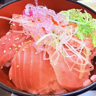 みなと市場 小松鮪専門店_1