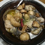 ナゴヤ オイスターバー - 牡蠣のアヒージョ