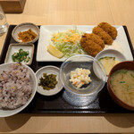 さち福やCAFE - 料理写真:広島県産大粒カキフライ定食