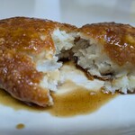 かねつき堂 - やわらかで、ソースと良く合う