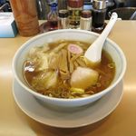 大勝軒 - ワンタン麺（１玉、750円）