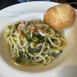 atelier de terrine maison okei - ランチメニューから本日オイルパスタの桜えび・新玉ねぎ・青海苔