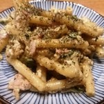 もつ焼き 煮込み 楓 - マカロニサラダ