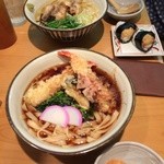 驛釜きしめん 中央通り - 名古屋コーチンあんかけ塩きしめんと天むす