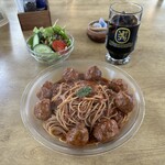 冒険者ギルド ワイバーン - ミートボールスパゲッティとアイスコーヒー