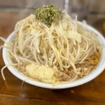 ラーメン凛 - ラーメンポン酢・ニンニク（1100円）＋青唐辛子（100円）